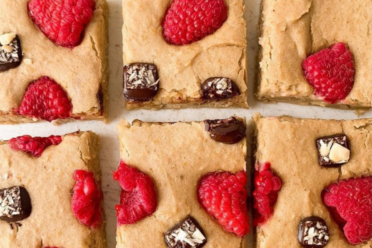@catharinegreer_rd's Dark Chocolate Raspberry Chickpea Blondies – JOJO ...